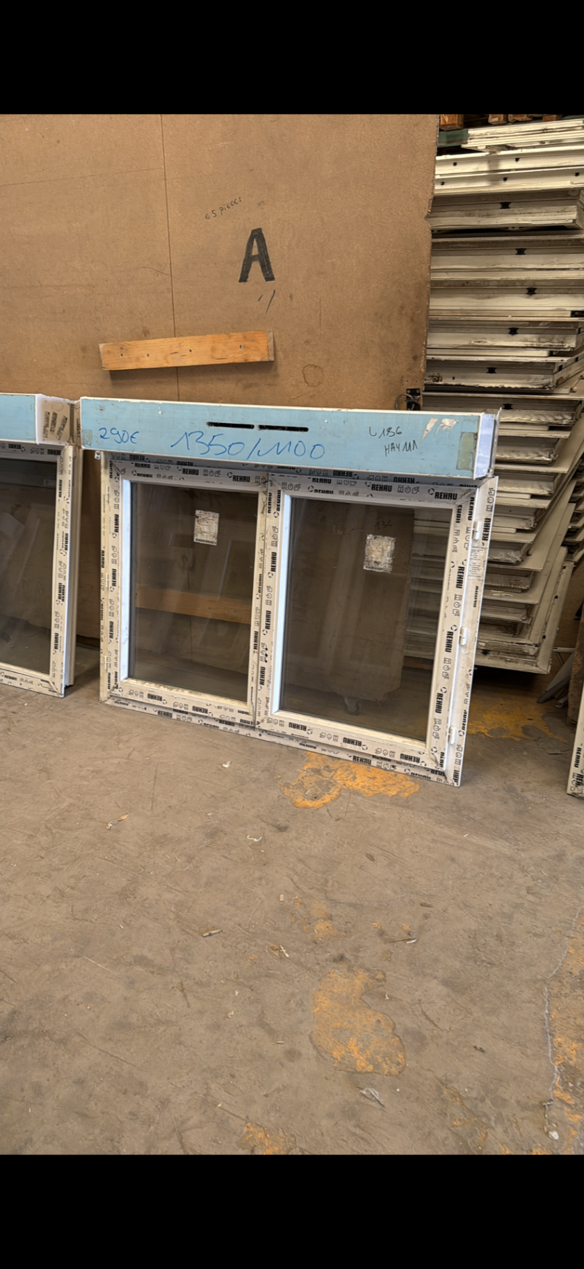 Fenêtre PVC Rehau 2 vantaux avec coffre volet roulant — 1350 x 1100 mm
