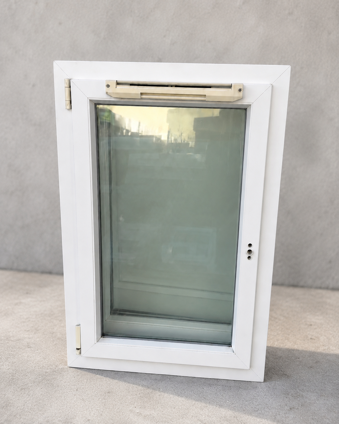 Fenêtre PVC 1 vantail avec grille d'aération