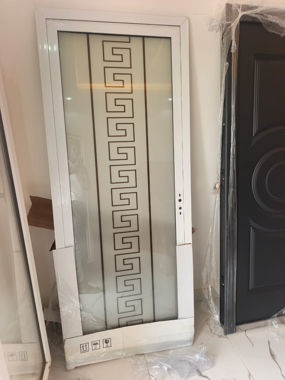 Porte d’entrée — Modèle 10 disponible uniquement à Thiès, Sénégal