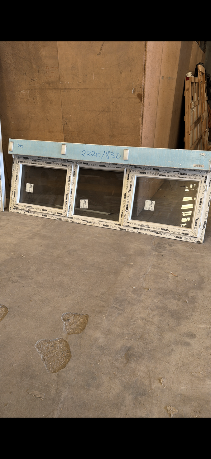 Ensemble PVC Rehau 3 vantaux — 2220 x 830 mm