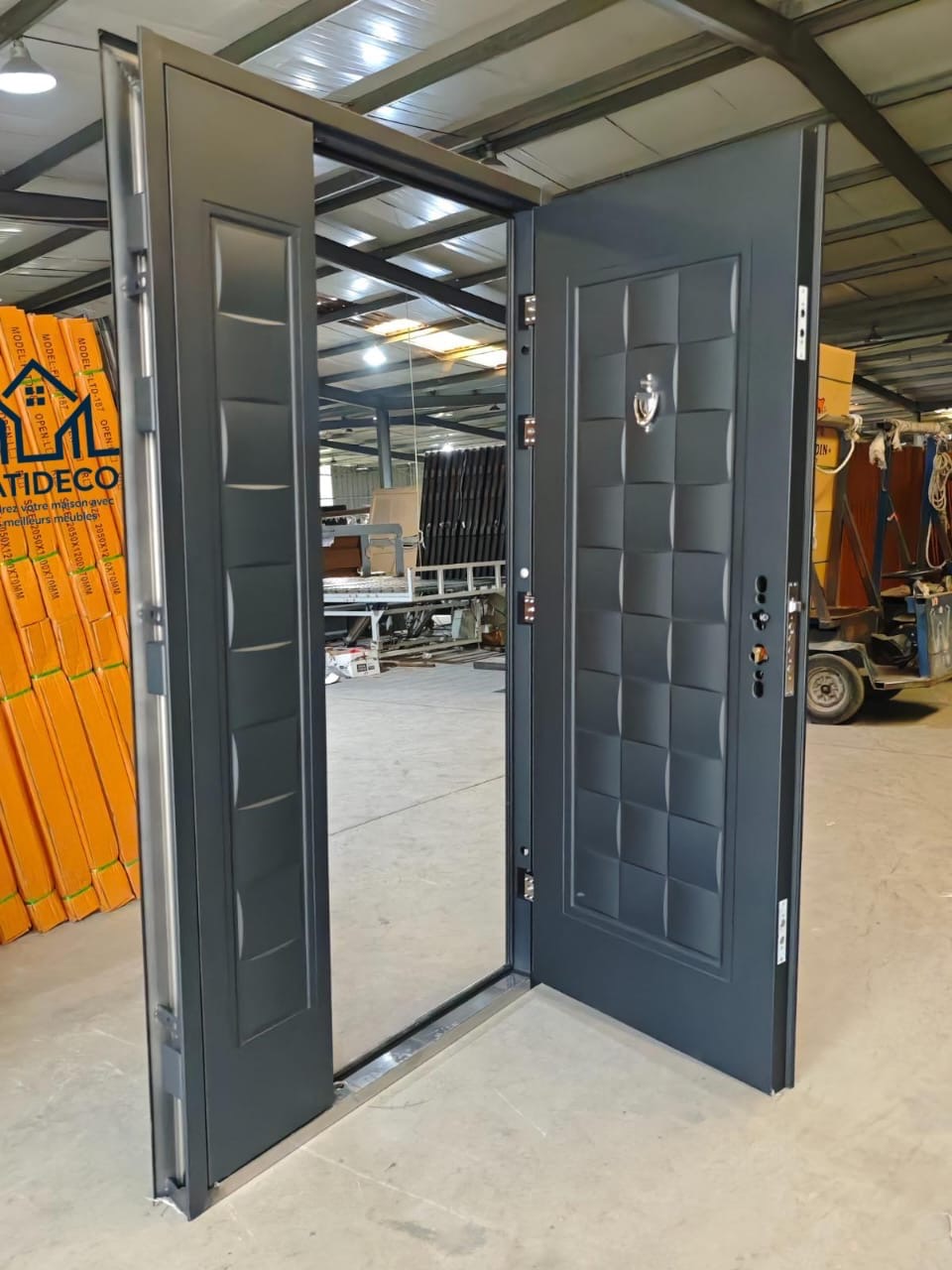 Porte d’entrée — Modèle 07 disponible uniquement à Thiès, Sénégal
